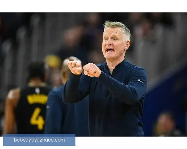 科尔谈波杰姆斯基争议自信不必踩库里球员表达方式应更成熟理性些